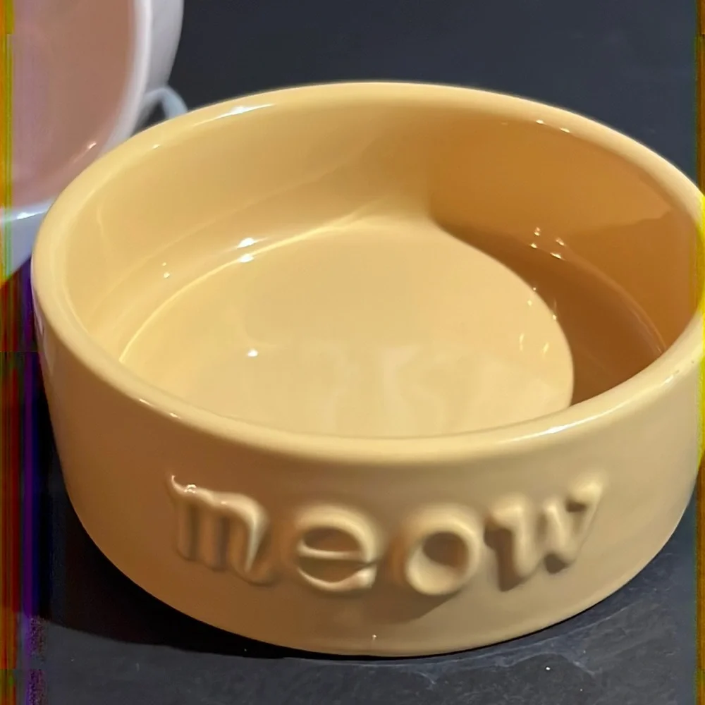 “meow” sculpted small bowl-grey/pale pink/mustard